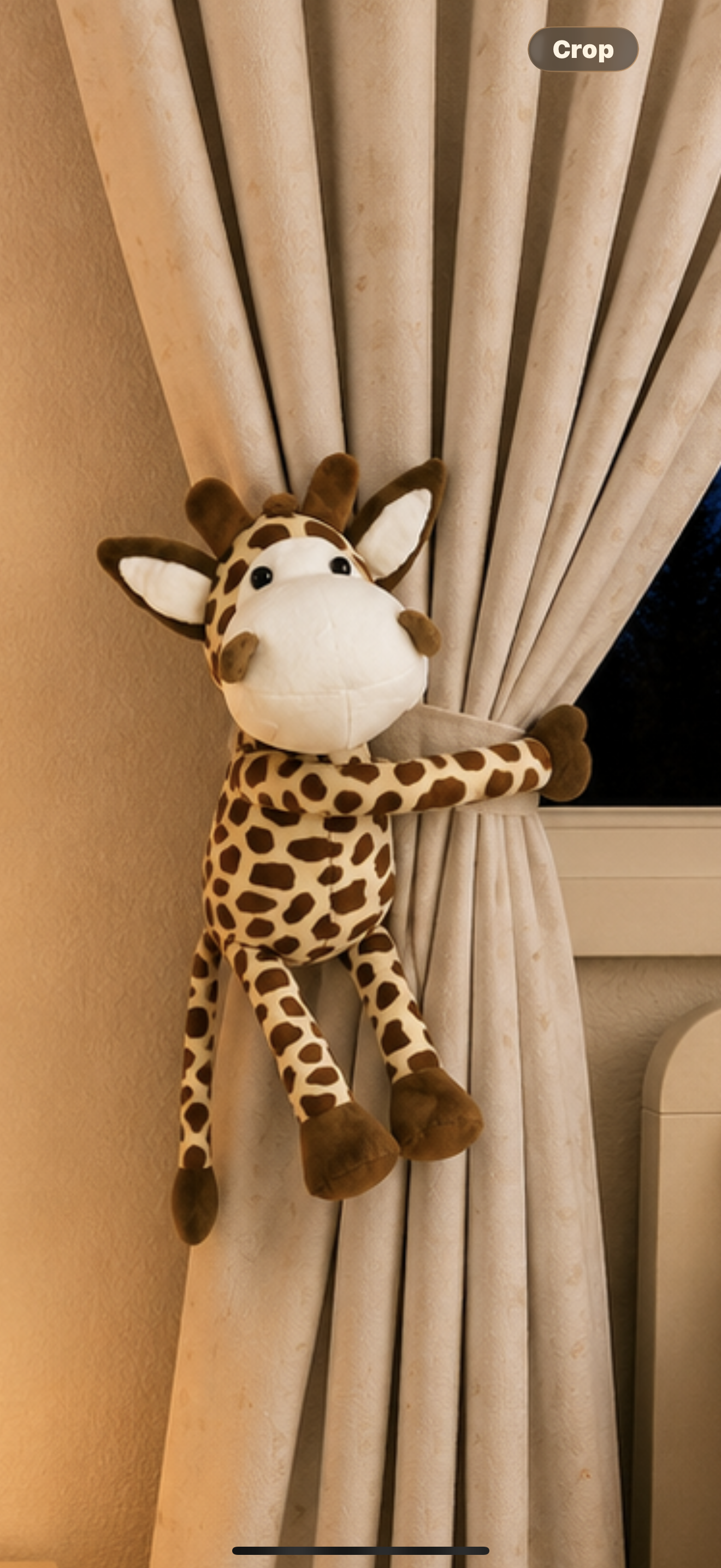 Giraffe Tie Back